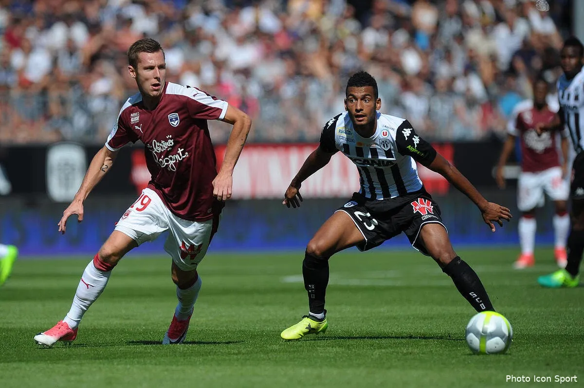 rejoint sur le fil bordeaux sort frustre de son deplacement a angers iconsport icon fer 060817 10 02188767