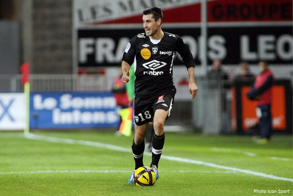 rennes abandonne erding et vise nelson valdez iconsport frs 050211 68 0920758