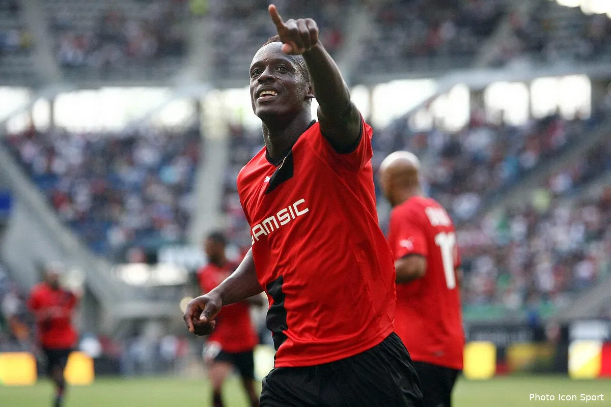 rennes ecrase belgrade et se qualifie pour l europa league iconsport vmi 040811 01 0423808