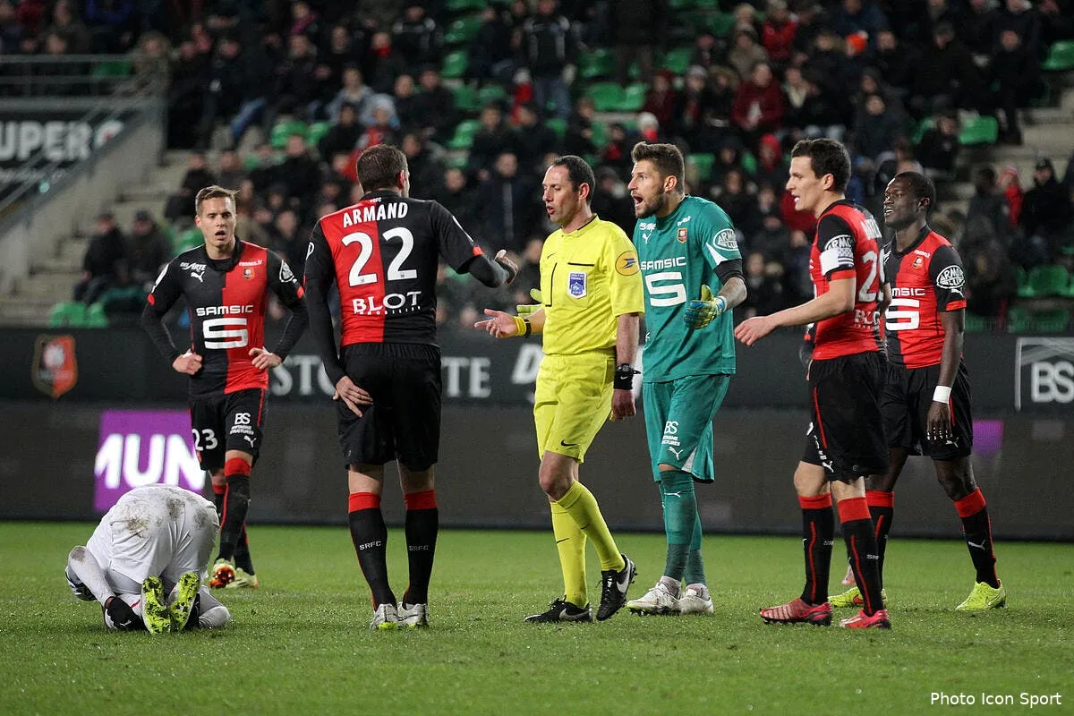 rennes frustre et en colere iconsport vmi 210215 53 14104883