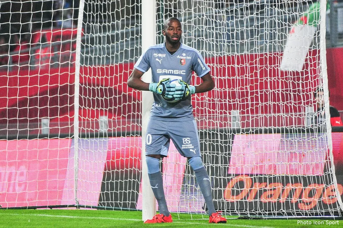 rennes prolonge un joueur jusqu en 2019 iconsport leb 181015 10 01128563