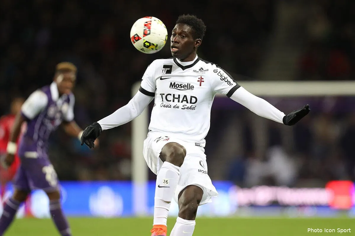 rennes ruello grille le barca pour signer sarr a 17me au mercato iconsport blo 191116 93 42187577