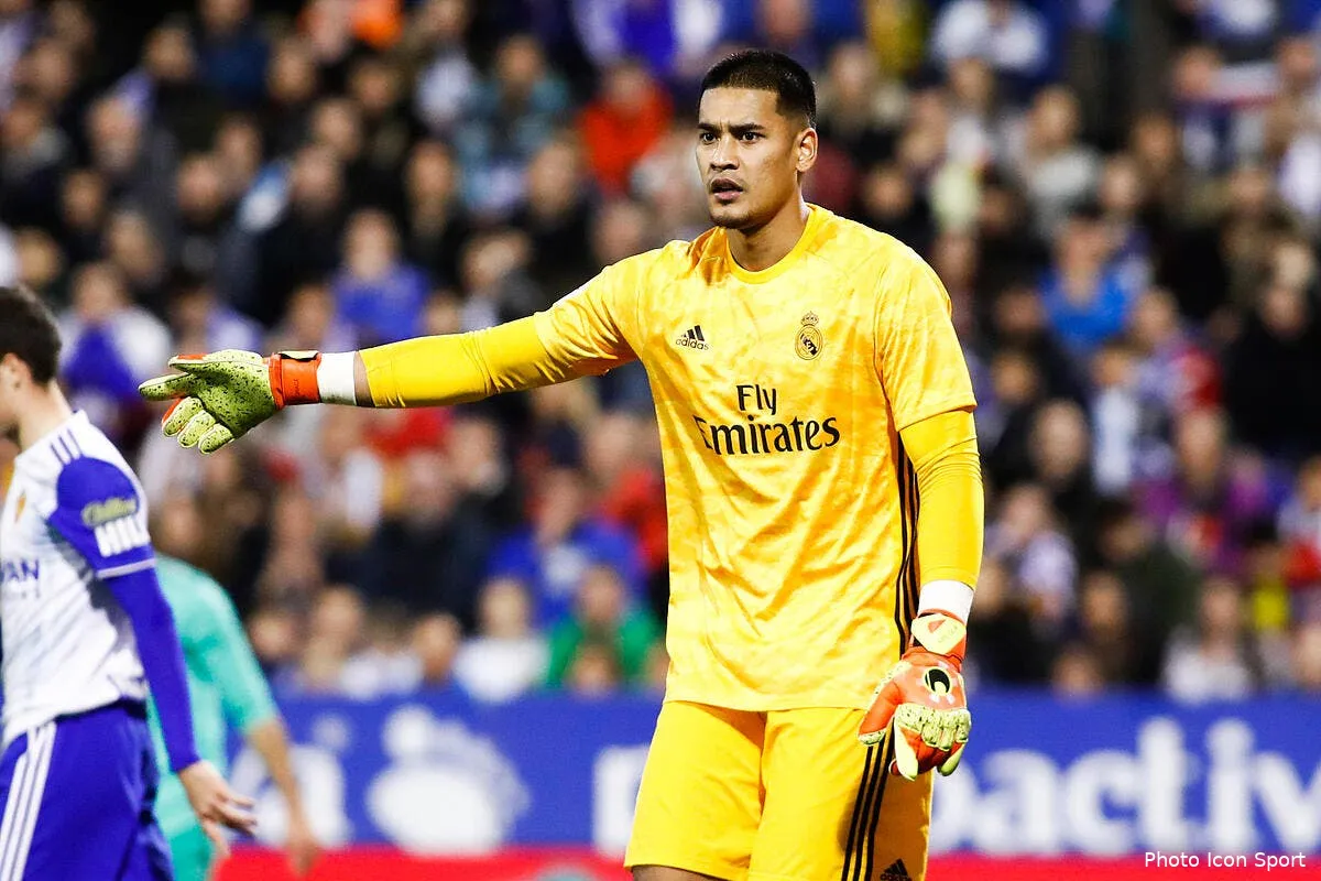 rennes un gardien international francais courtise icon 29 01 23 14 103119548292887