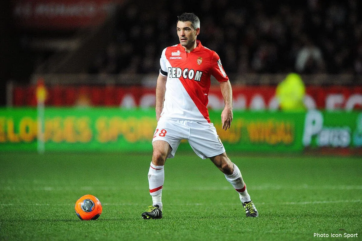 retrouver l asse un ancien lyonnais de l asm le reclame iconsport jpt 090214 08 3177477