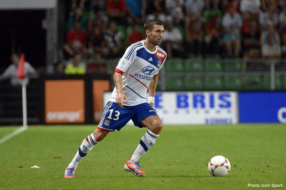 reveillere est deja arrive a paris iconsport por 110812 41 10238579