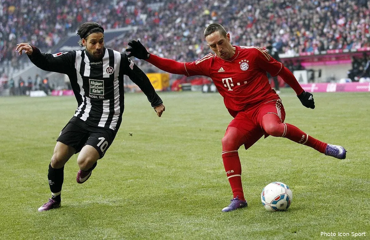 ribery reveille le bayern face a schalke 04 iconsport fir 110212 05 0531654