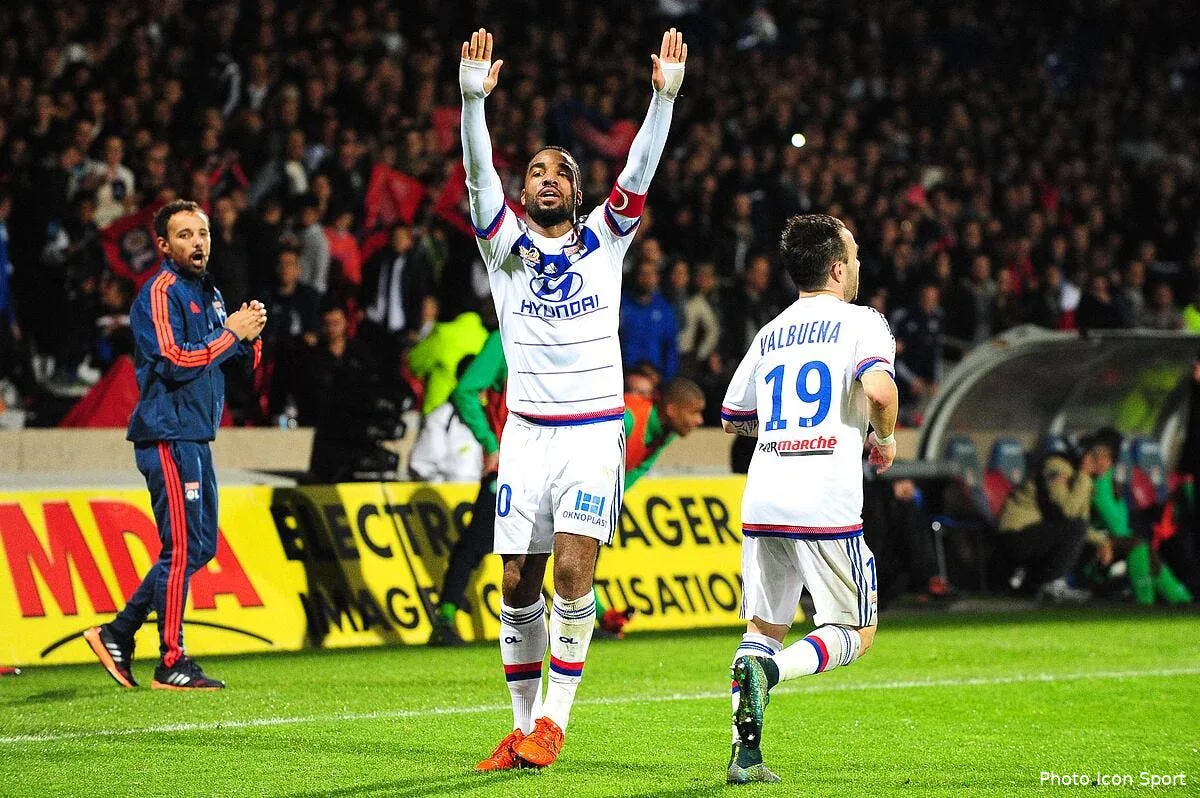 riolo applaudit l ol et envoie lacazette en edf plutot que gignac iconsport jpt 081115 02 07125137
