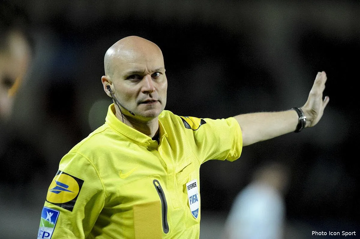 riolo demolit deja l arbitre de psg bordeaux iconsport jpt 140414 62 0495253