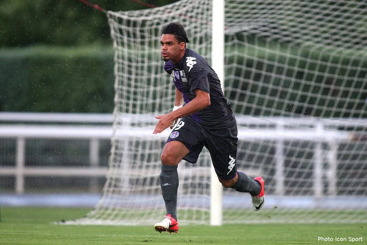 riviere a reveille toulouse iconsport blo 040812 08 4840395