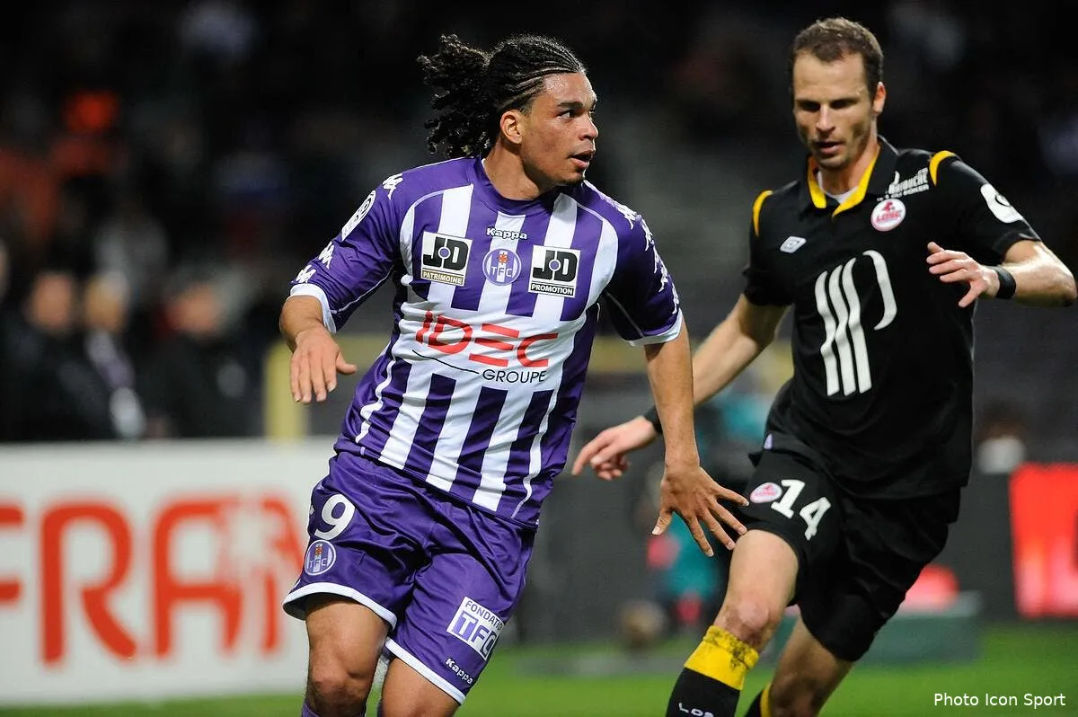 riviere c est un peu le loic remy de toulouse iconsport thi 181111 44 2430343