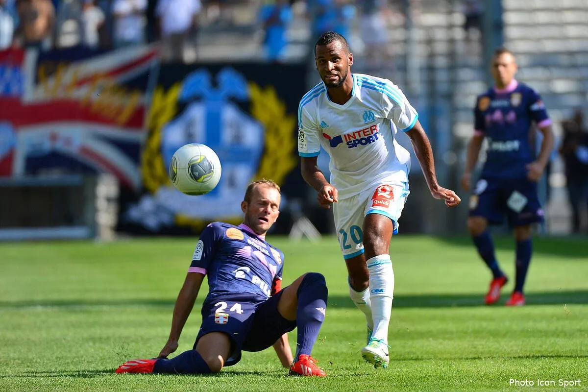 romao se sent seul iconsport win 170813 02 0463731