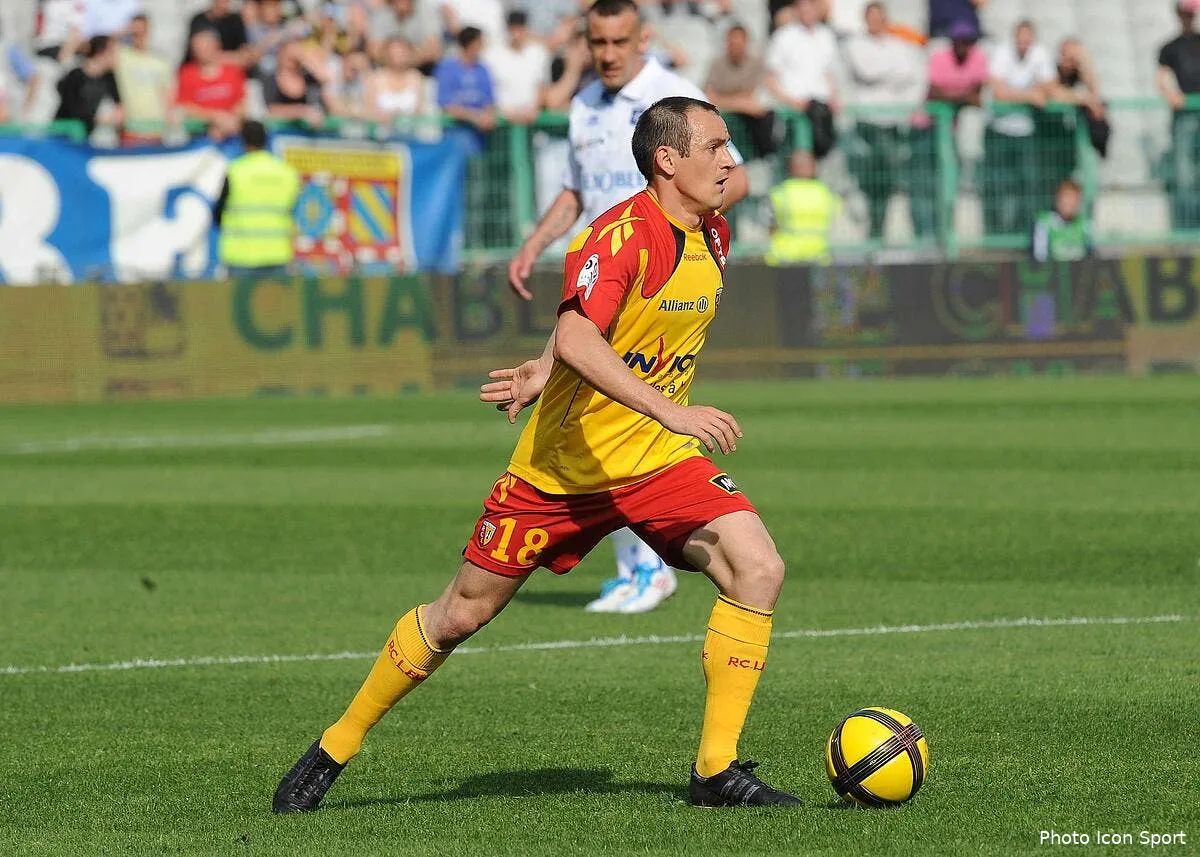 roudet s engage pour trois ans a sochaux iconsport per240411 05421003