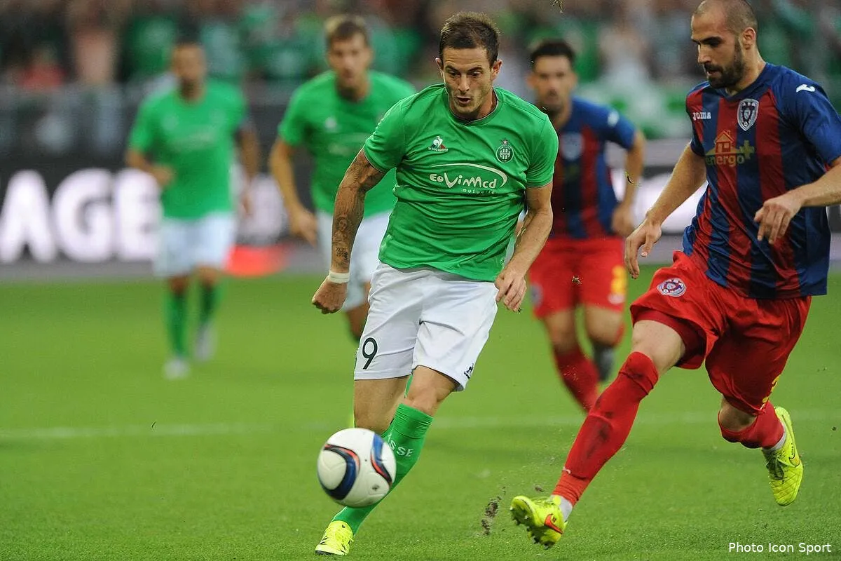 roux envoie un missile sur un ramasseur de balle iconsport jpt 060815 43 55117645