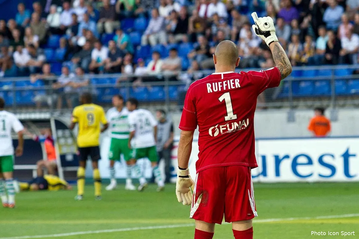 ruffier est passe tout pres du psg iconsport con 280811 05 1724488