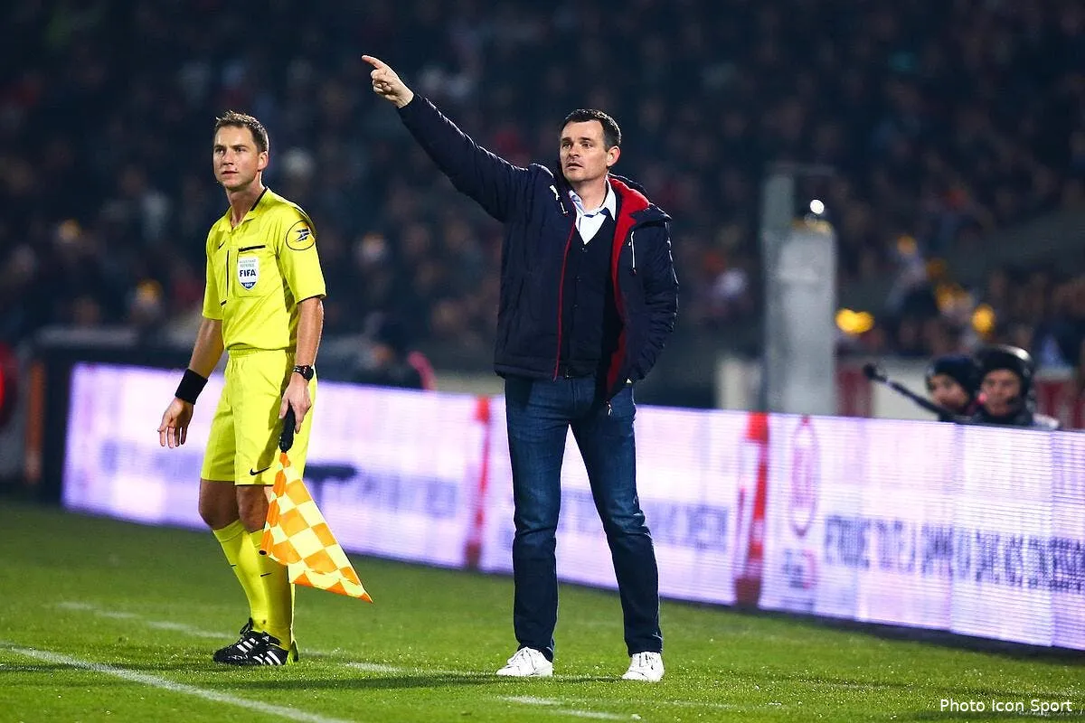 sagnol allume ses joueurs a bordeaux iconsport blo 211214 01 0899861