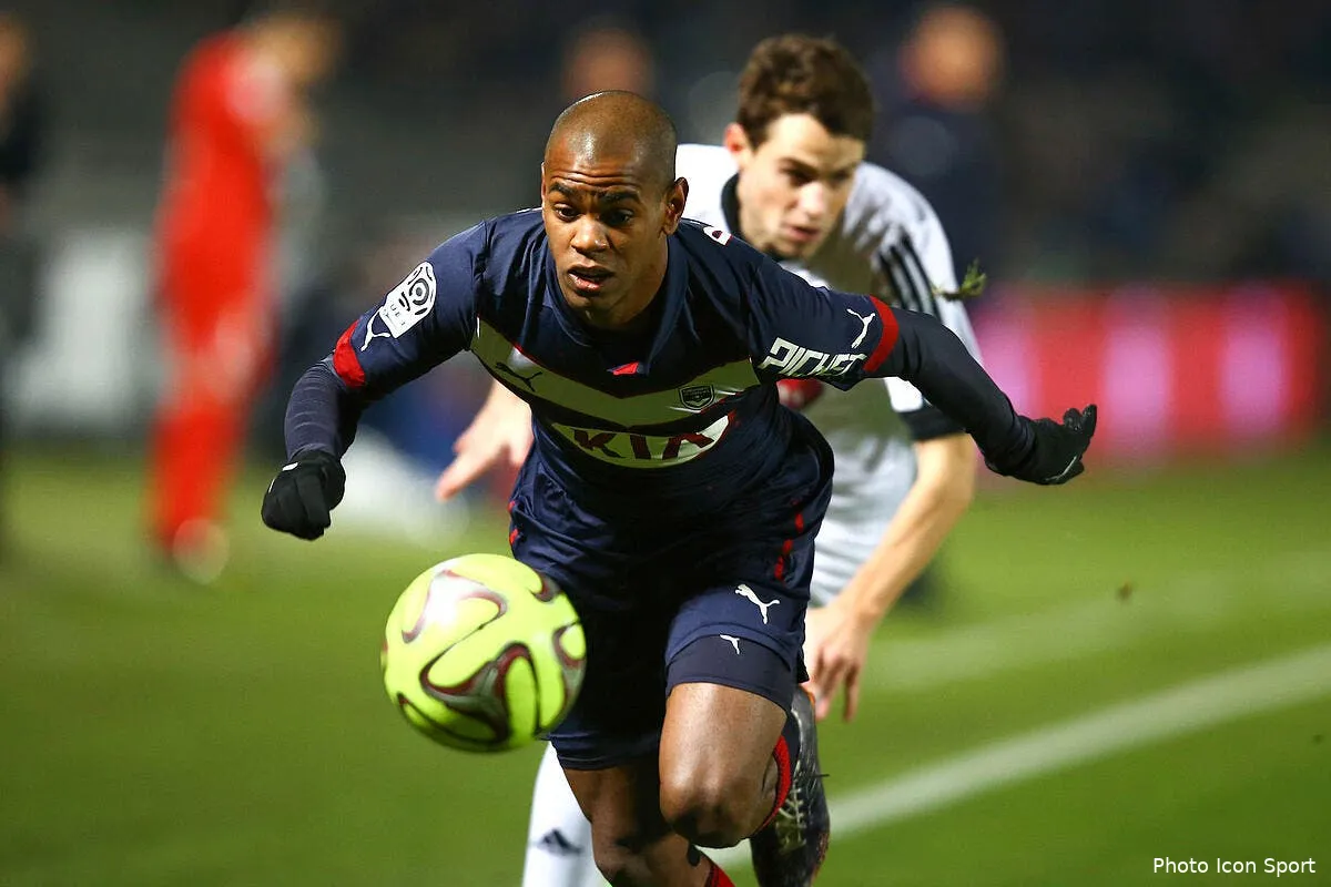 sagnol frappe fort contre diego rolan iconsport blo 061214 08 1299303