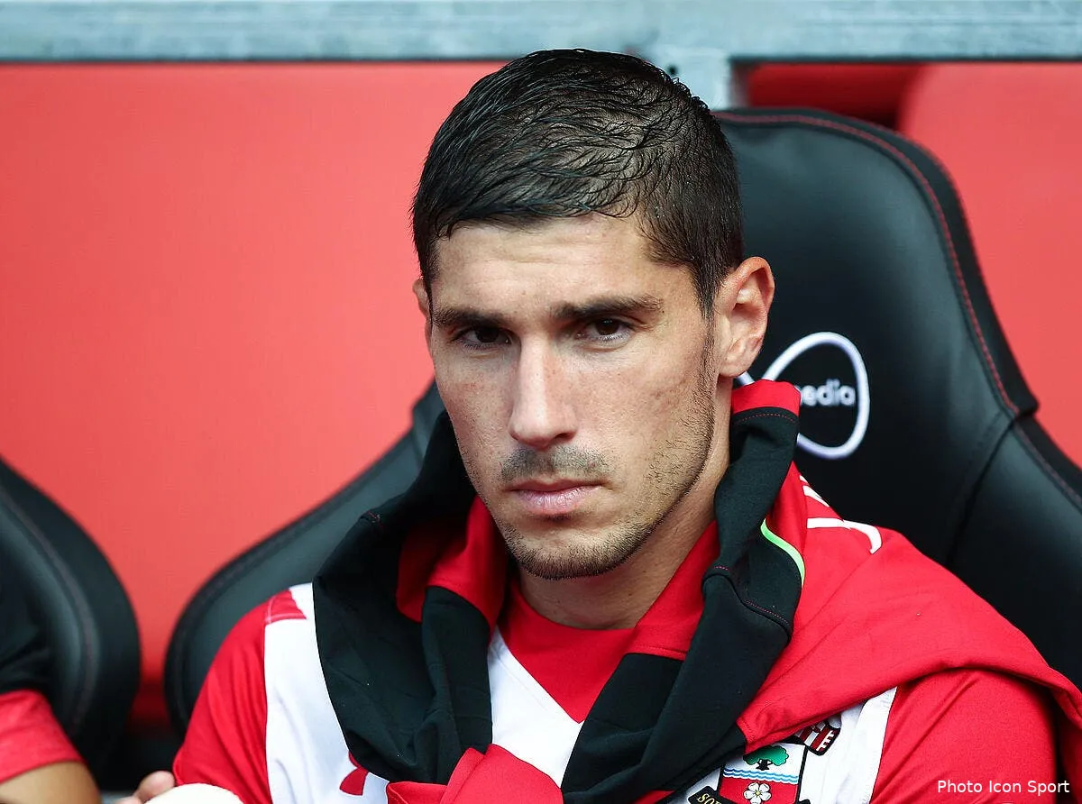 saison presque terminee pour pied a southampton pied 2154328