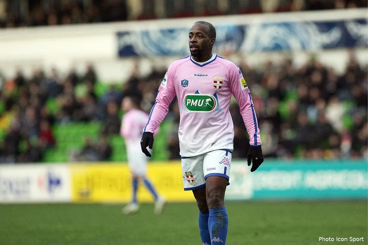 saison terminee pour sidney govou iconsport mrv 080112 05 1732192