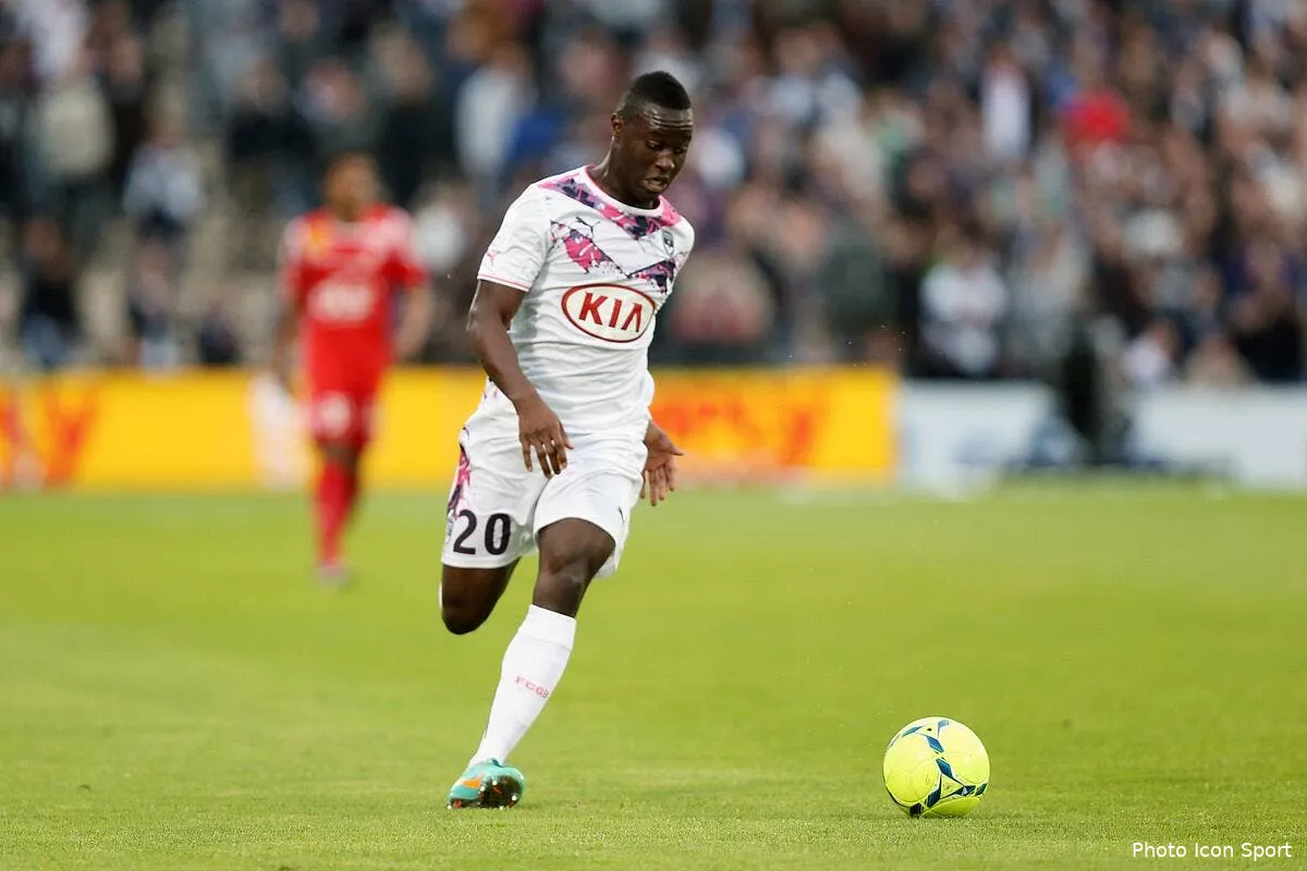 saivet laisse planer le mystere sur son avenir a bordeaux iconsport blo 110513 44 3463789