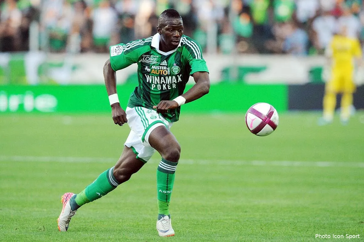 sako reclame toujours un penalty lors d ol asse iconsport jpt 130811 301 1226753