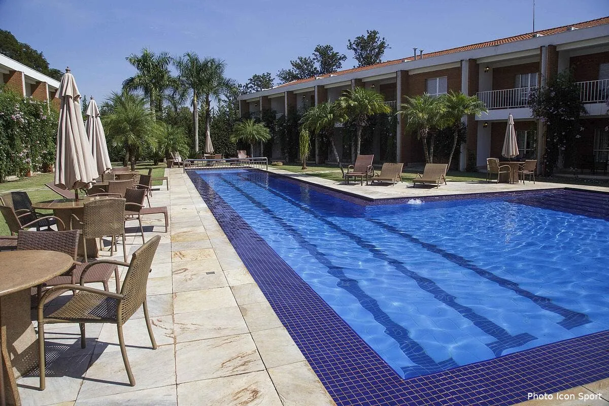 savon liquide et viande halal les priorites des bleus au bresil iconsport fot 090414 62 0481597