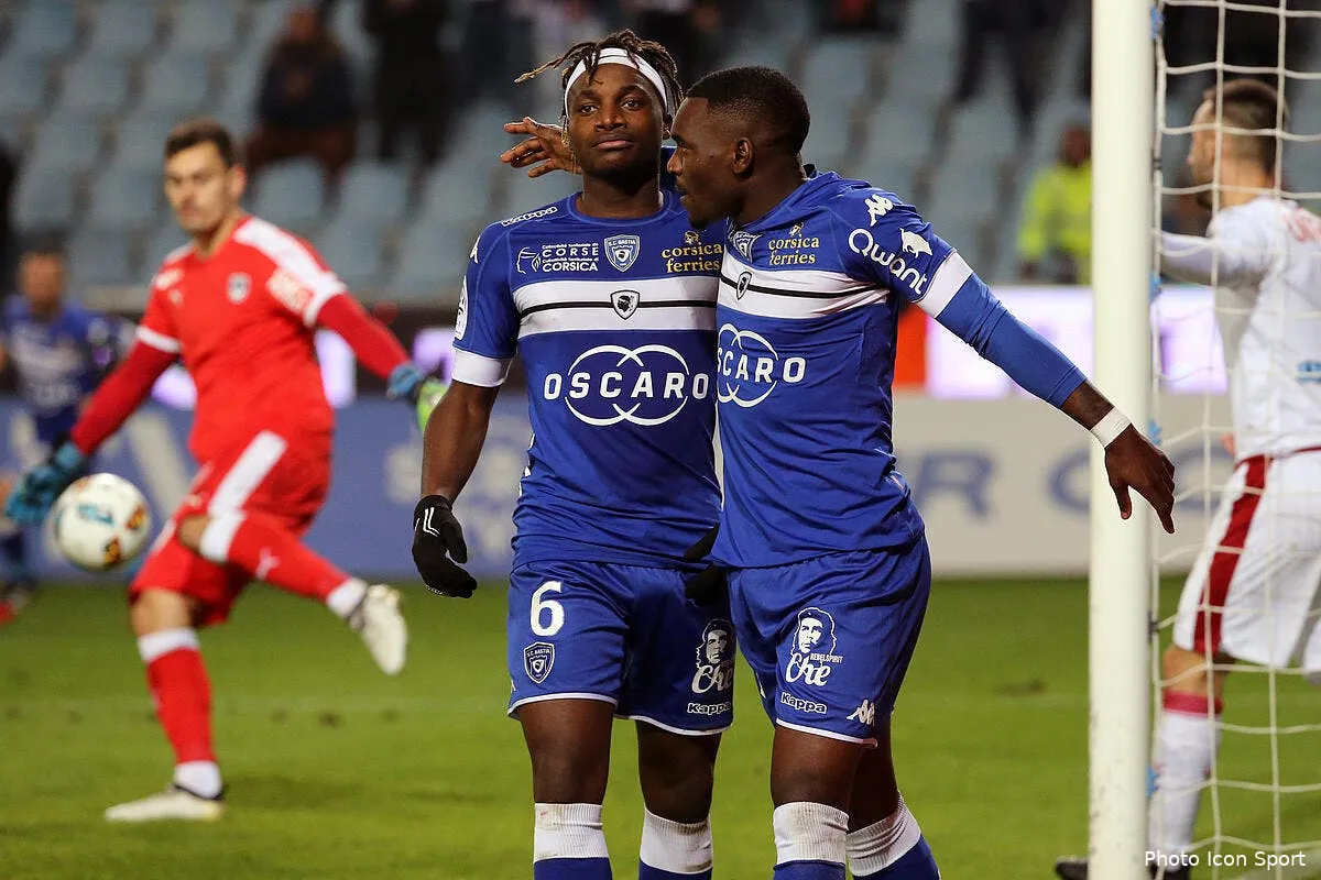 scb malgre tout bastia avance doucement mais surement iconsport dum 301116 53 160162674