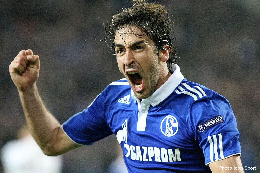 schalke sort le tenant le real assure 70082 17993