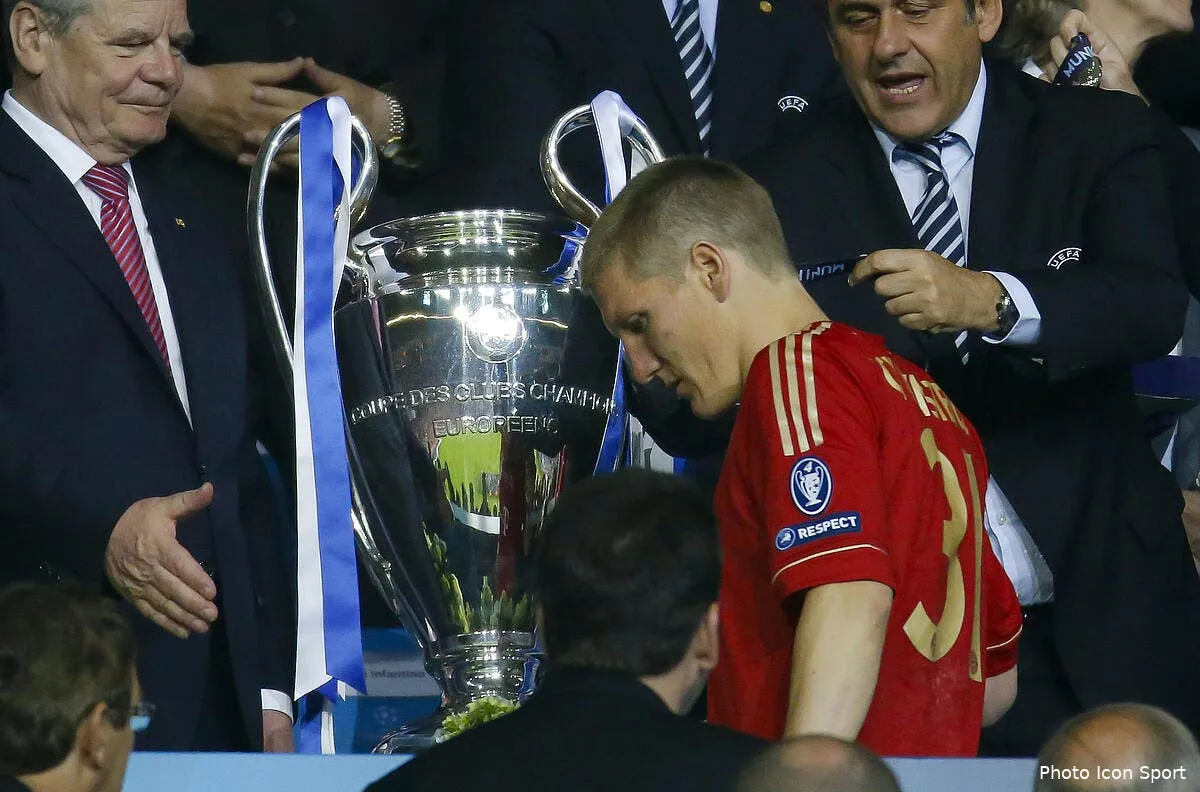 schweinsteiger s excuse pour son facheux oubli iconsport apr 190512 099 4235306