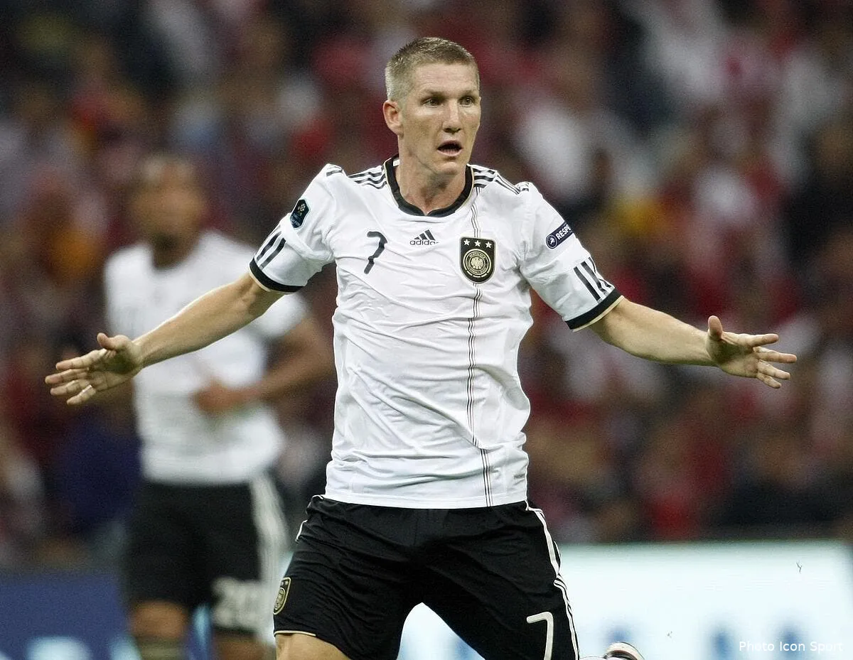 schweinsteiger sera bien au depart de l euro iconsport tur 071011 22 0335772