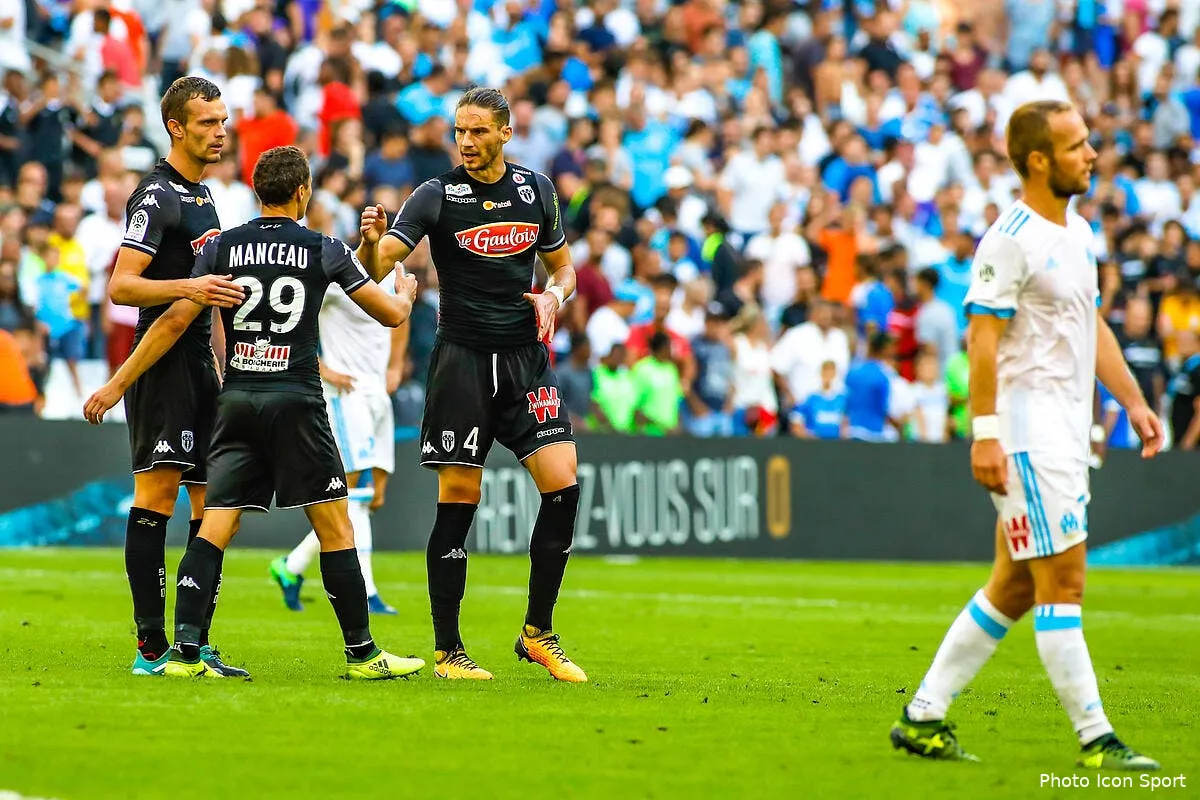 sco angers est le premier a bousculer l om moulin en est fier iconsport icon ruo 200817 02 02190271