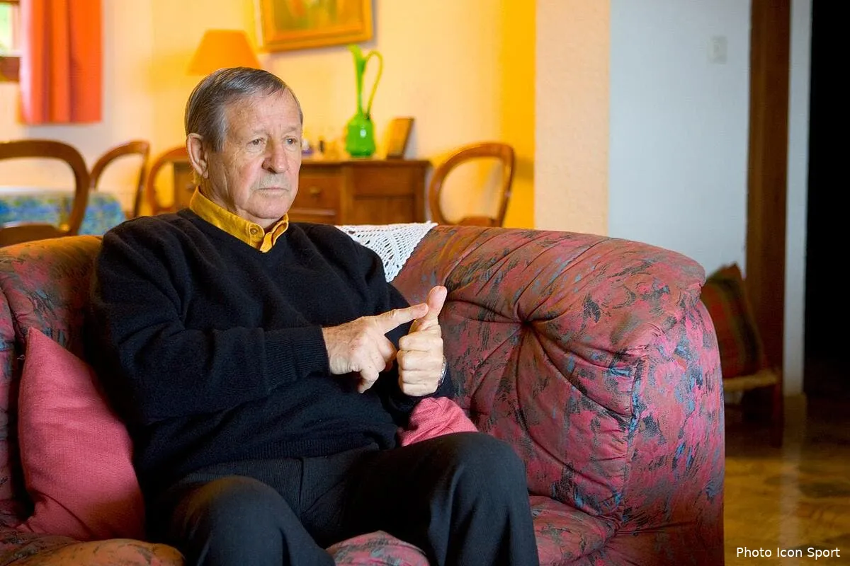 sco angers va donner le nom de raymond kopa au stade jean bouin iconsport ros 170405 01 05172904