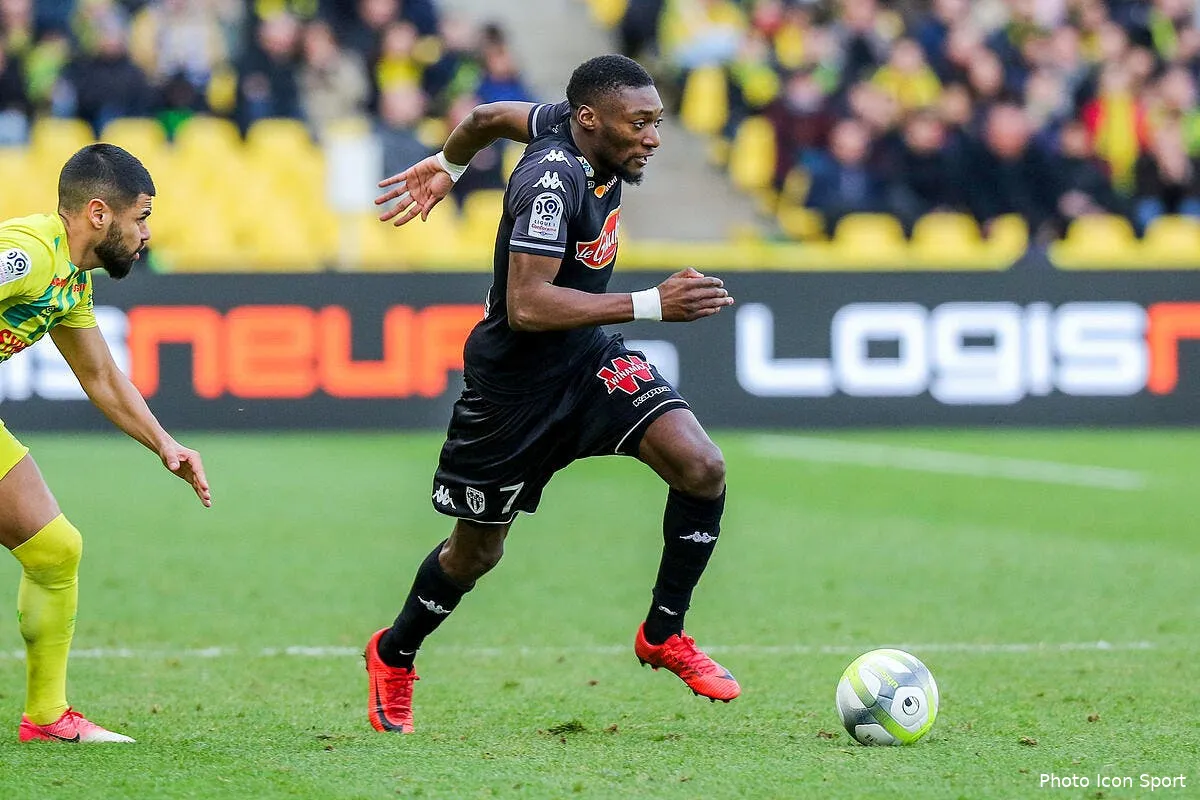 sco l angleterre s arrache toko ekambi au mercato icon lem 171217 45 20204581