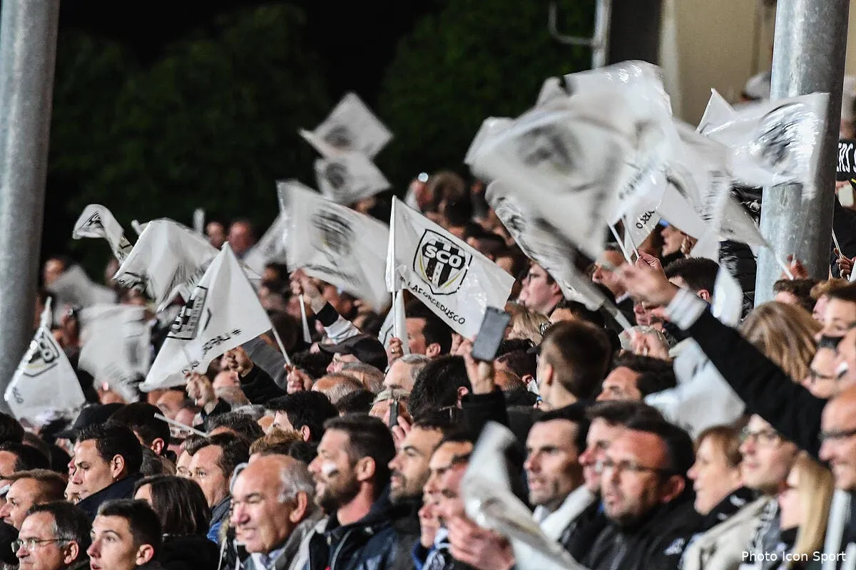 sco l epatant carton de la billetterie pour la finale de la coupe de france iconsport dib 250417 100 12180534