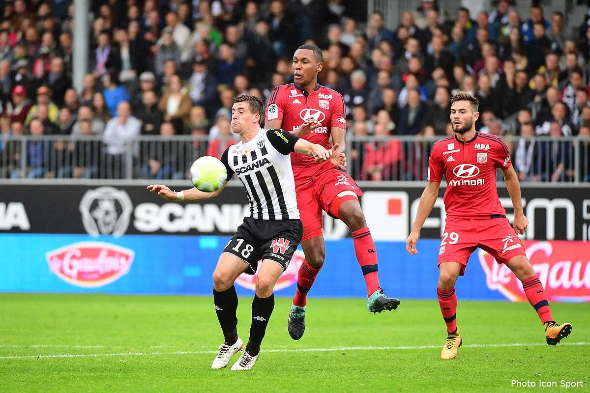 sco ol marcelo recolte le rouge improbable de la saison iconsport icon win 011017 01 21370195231