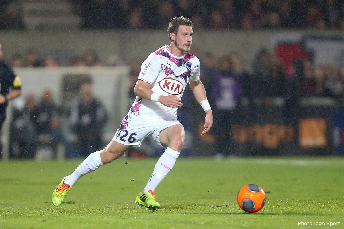 sertic se voit briller a long terme dans le nouveau stade de bordeaux sertic 281023