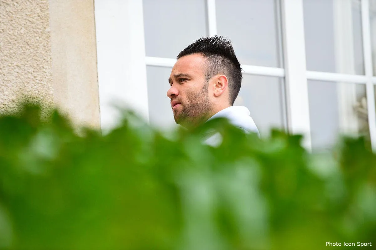 sextape et cisse valbuena prefere se taire iconsport win 051015 01 39122953