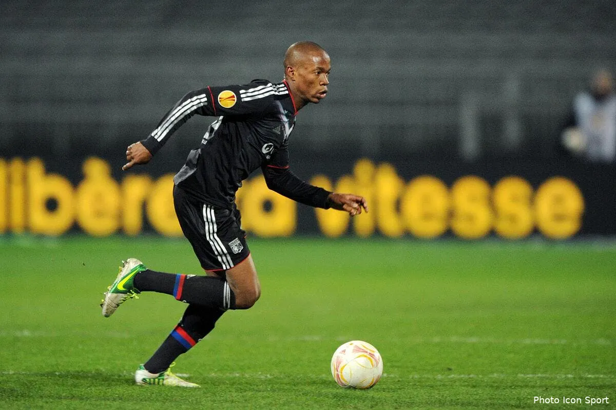 sidy kone se fait decouper par caveglia sur son passage a caen iconsport jpt 061212 05 6058801