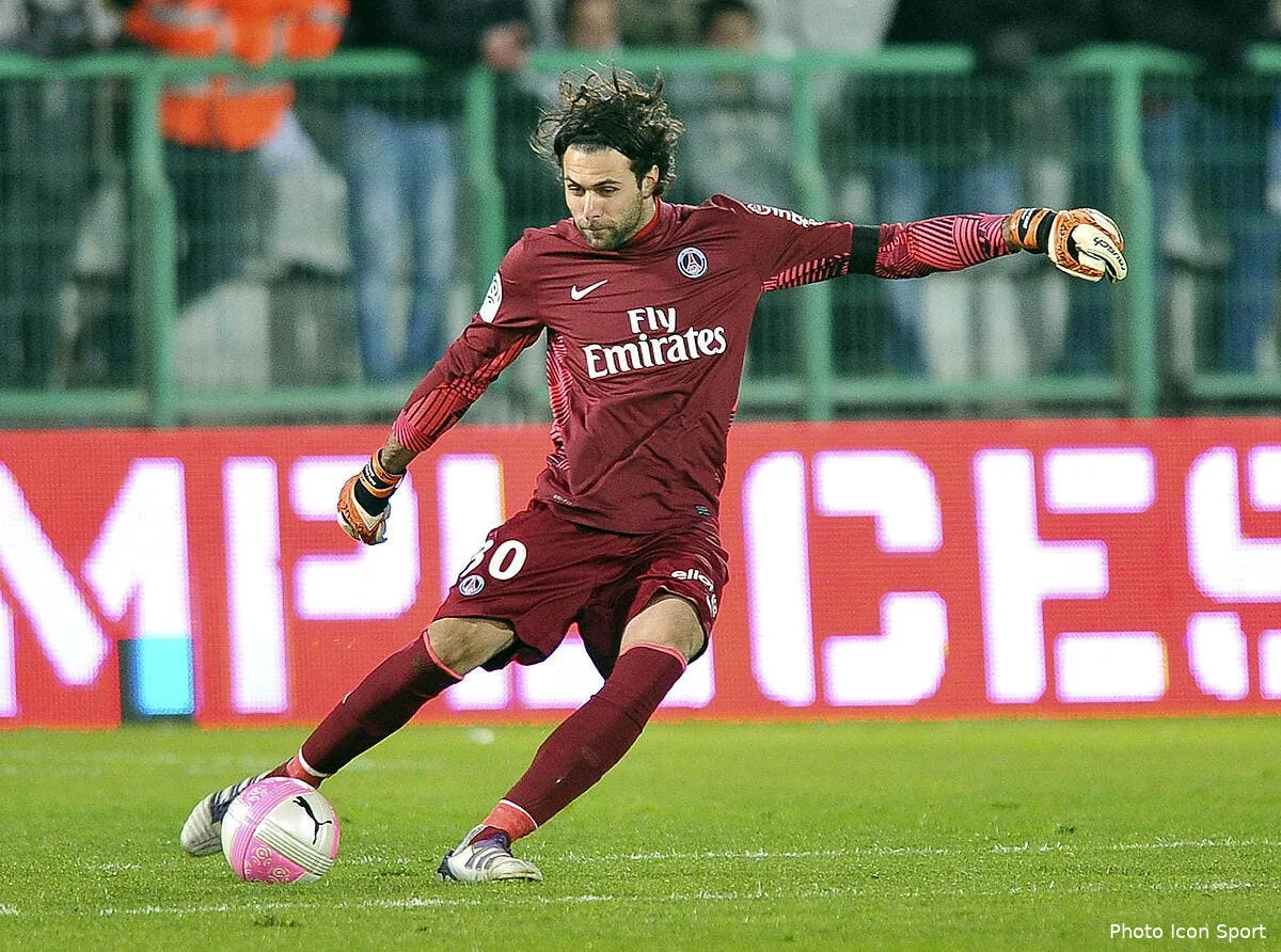 sirigu a fait sa toile avec le psg mais il s est amuse quand meme iconsport per 150412 90 4734057