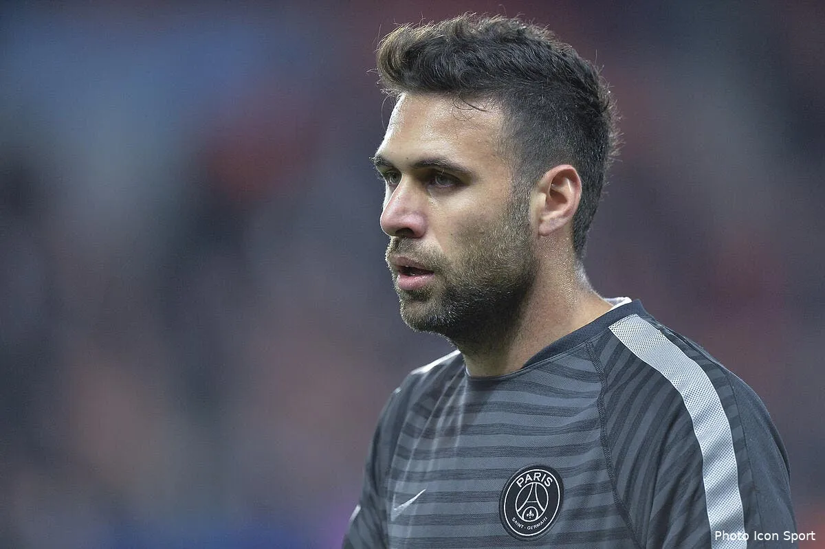 sirigu de retour en serie a le gardien du psg negocie sirigu 2129989