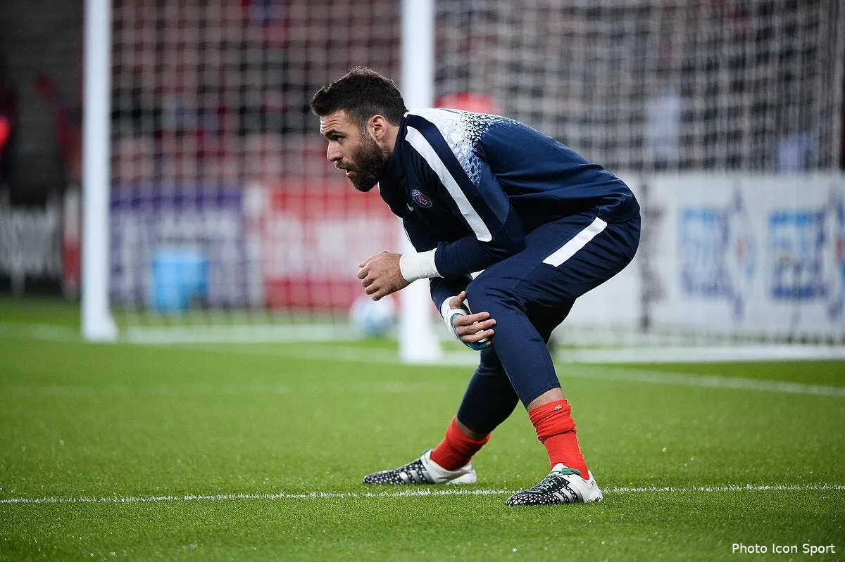 sirigu du psg a la roma son agent prepare le terrain sirigu 5131349