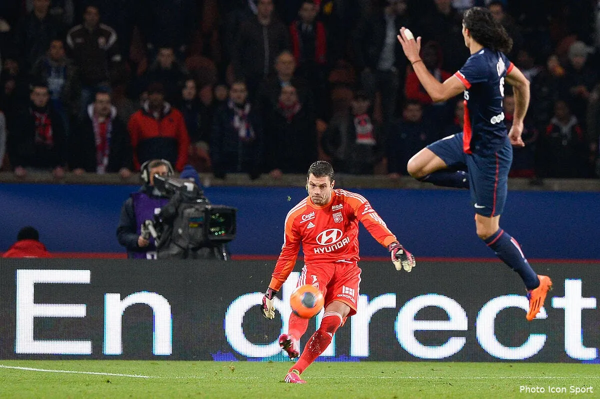 smc vercoutre sent que cavani va lui coller une rouste iconsport por 011213 08 42180606