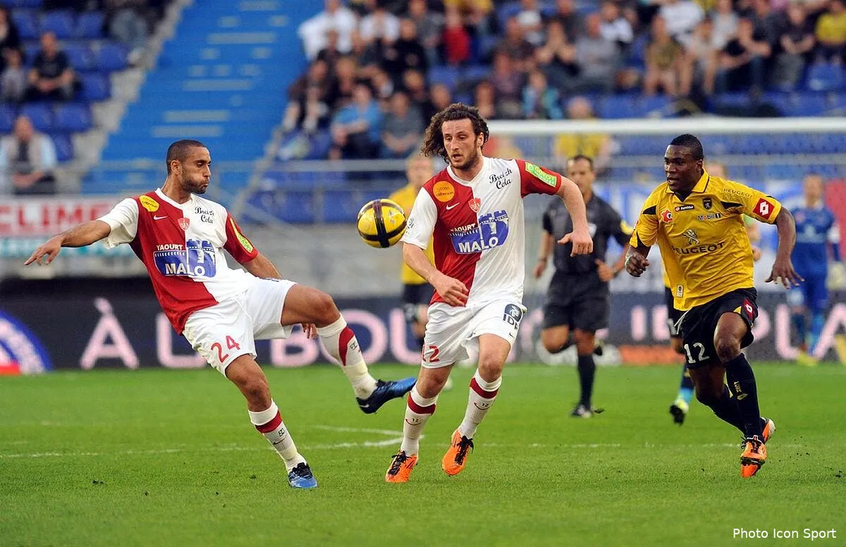 sochaux jouera l europe avec du recrutement made in ligue 1 iconsport gau 020411 05 0520919