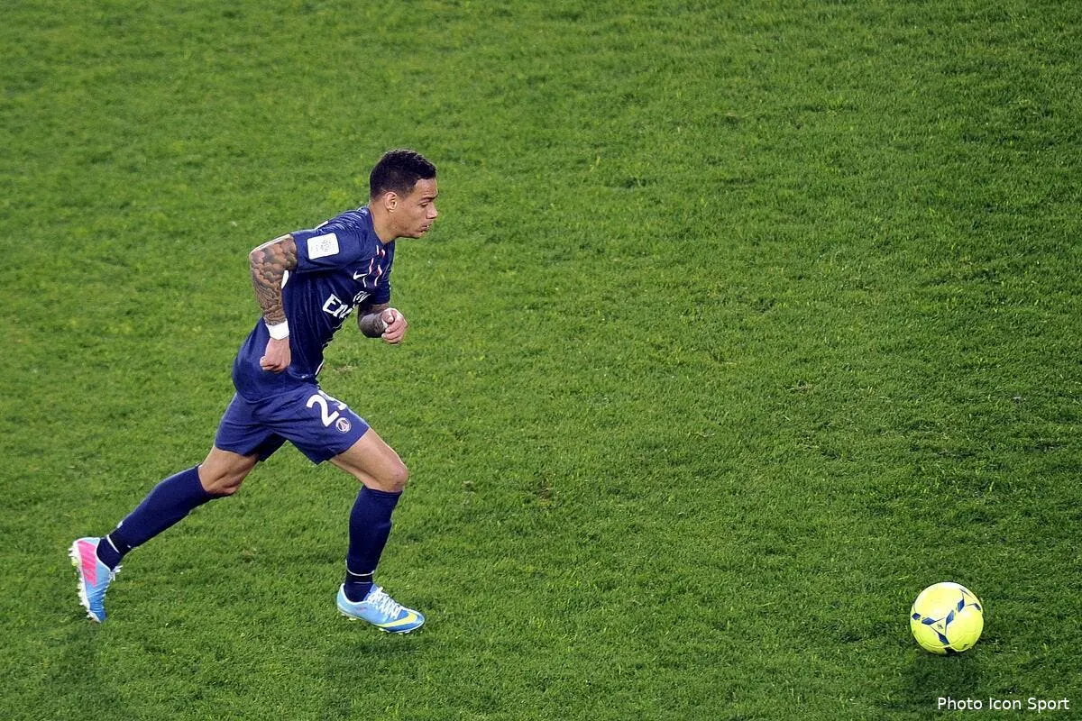 son depart ancelotti van der wiel surfe sur les rumeurs iconsport noe 210413 74 4655589