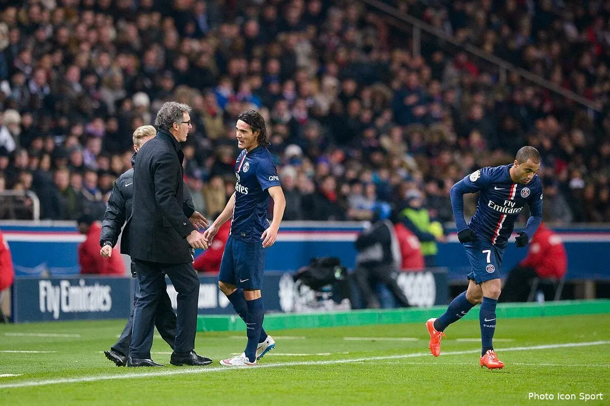 son echange avec blanc les sifflets tout va bien pense cavani blanc cavani 3103041