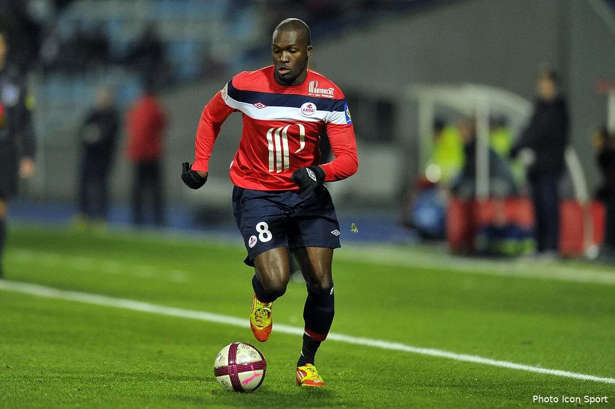 sow a signe a fenerbahce mais iconsport noe 111211 03 7630264