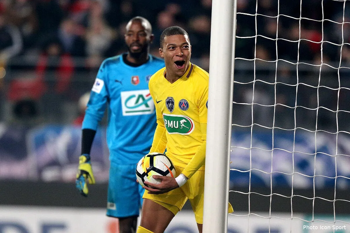 srfc six buts au fond des caisses il recoit les felicitations de lamouchi iconsport icon lem 070118 05 27205739