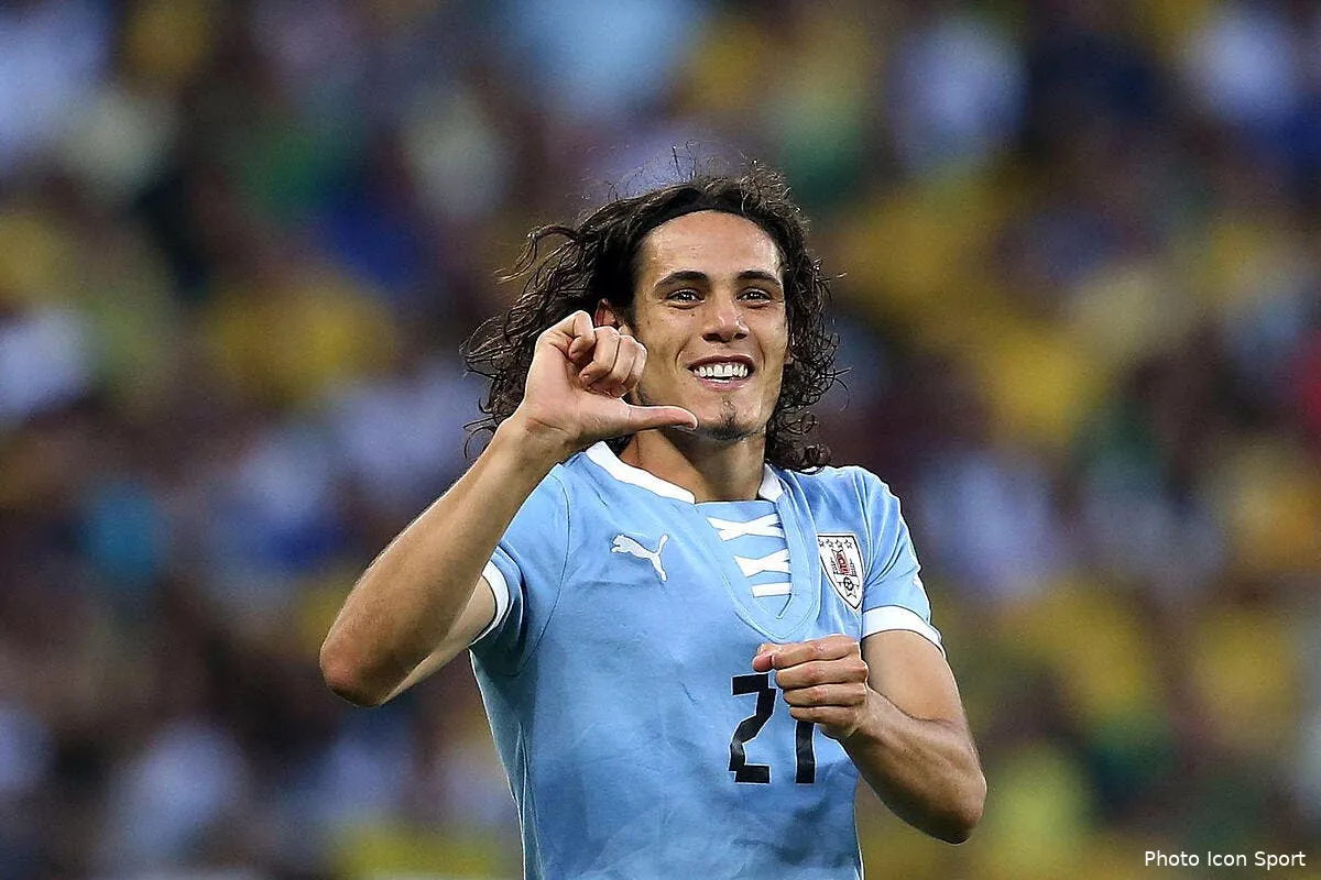 suivez en live la presentation de cavani au psg iconsport acp 260613 08 2561595