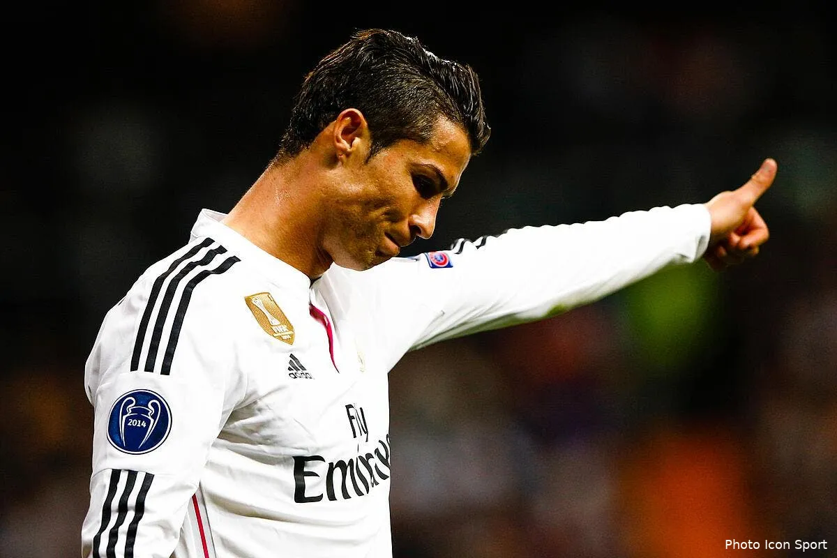 sur facebook cristiano ronaldo vaut 107 millions iconsport sfp 100315 09 05106635