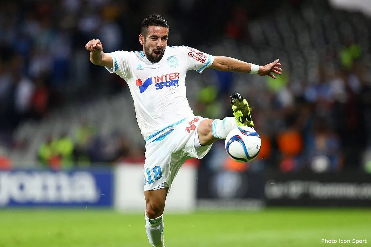 taper le psg et un joueur de l om se voit devenir un dieu iconsport blo 230915 05 49121681