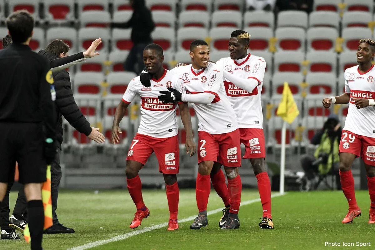 tfc a toulouse on voit enfin la vie en rose iconsport icon anp 030218 05 31 1208889